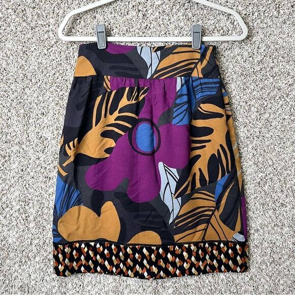 Missoni Dresses & Skirts - Missoni Skirt Women’s 6 Colorful Floral and Leaf Patterned 100% Silk Pencil
